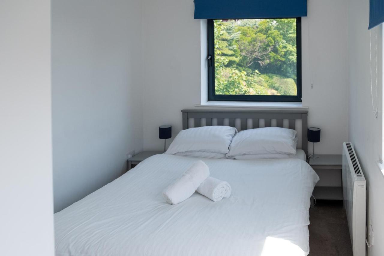 Modern One Bedroom Apartment In Town Centre & 4 Min To The Beach Bournemouth Kültér fotó